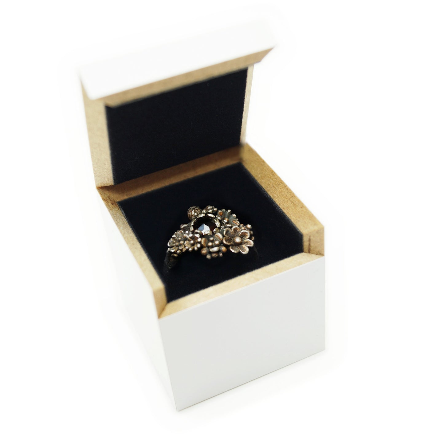 Floral Ring with in 925 Sterling Silver - Heritage Style Garnet Ring with Vintage Inspired