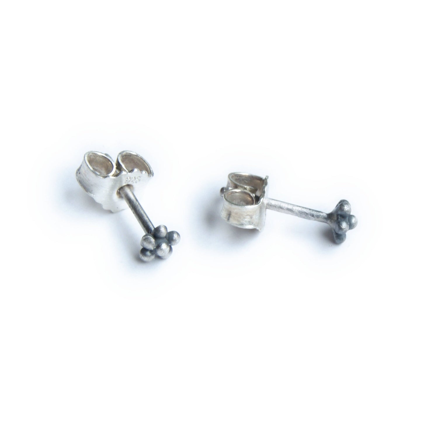 Blackened 925 Silver Flower Earrings: Minimalist Studs