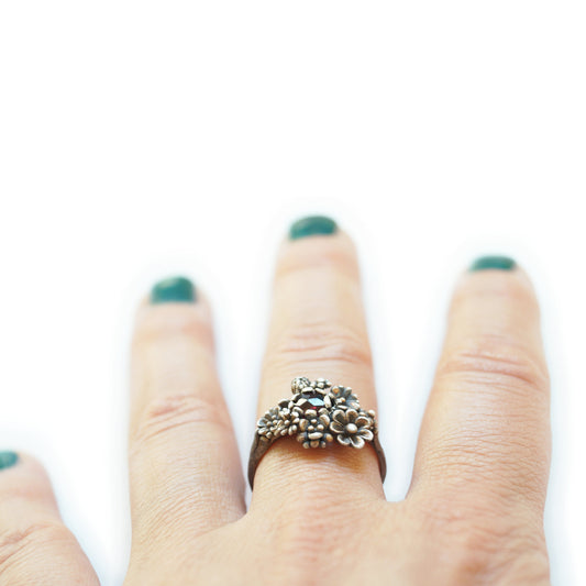 Floral Ring with in 925 Sterling Silver - Heritage Style Garnet Ring with Vintage Inspired